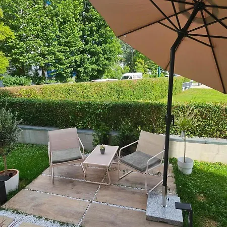 Thea Golden Boutique Apartment *